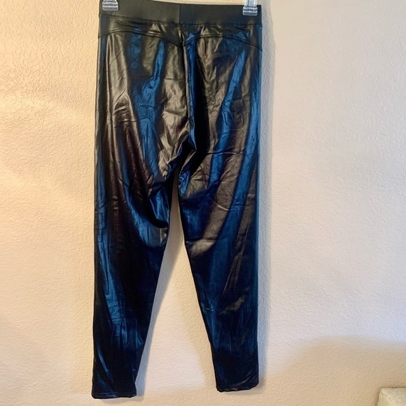 NWT Wila Leggings OSFM Vegan Leather Black Elastic Waist Zippered Pocket NEW - Picture 7 of 12